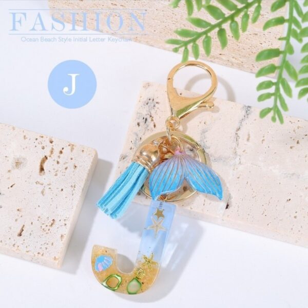 Sleutelhanger letter J zeemeerminstaart schelpen franjes BRL353J
