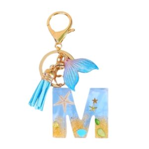 Sleutelhanger letter M zeemeerminstaart schelpen franjes BRL353M