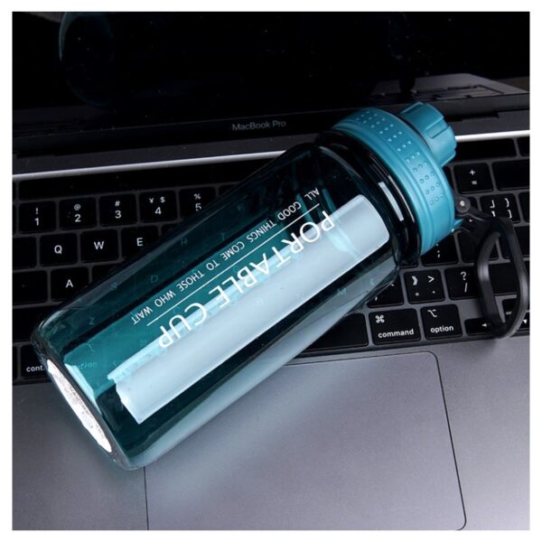 WATERFLES FITNESS FLES VOOR DE SPORTSCHOOL 600ml draagbaar klein BD05