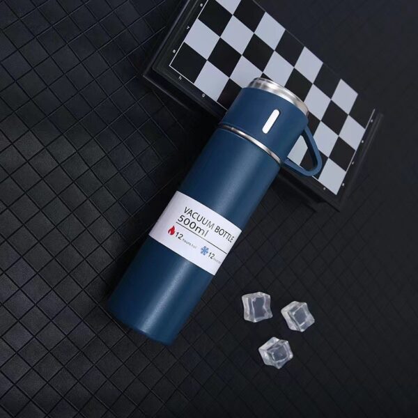 DE THERMOSSET MET 3 MOKKEN, cadeauverpakking, 500 ml marineblauw BD24GRAN